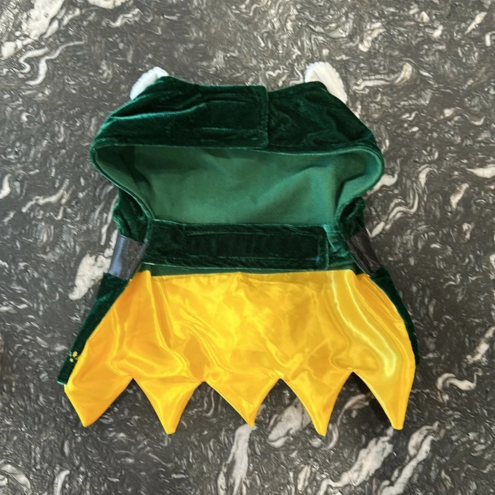 Elf Costume for Dog Merry & Bright Collection Medium Like New Never Worn